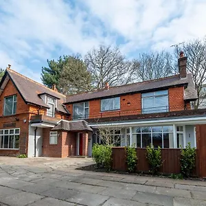 The Manor - Large Luxury In - Sleeps 12+ Bournemouth